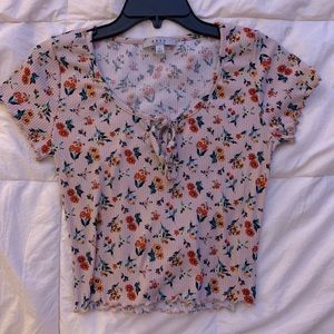 cropped low top cut ruffled floral